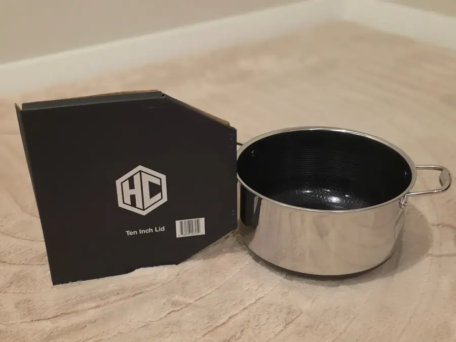 HexClad 8-Quart Stock Pot with Lid — 8-quart stock pot with its lid box